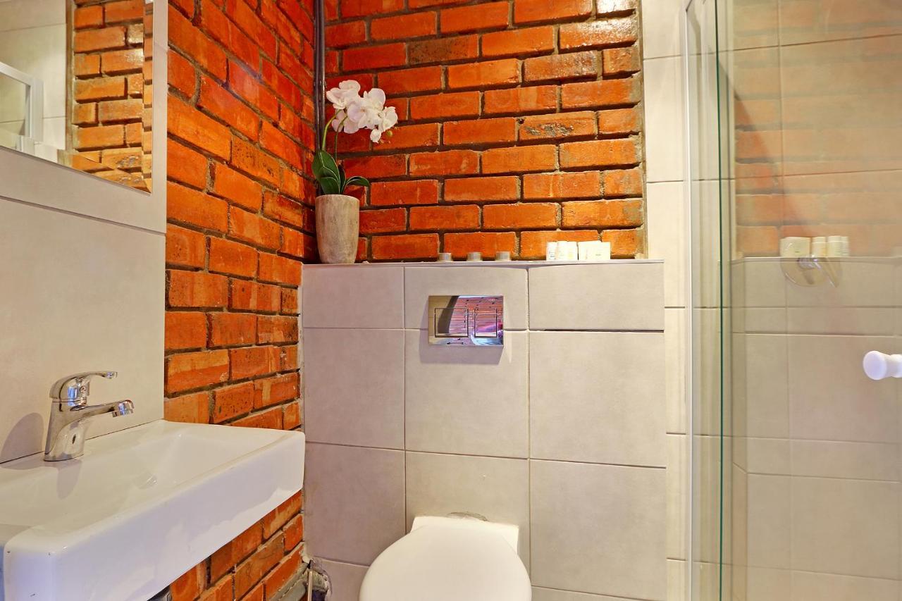The Rhino Hotel & Apartments 开普敦 外观 照片